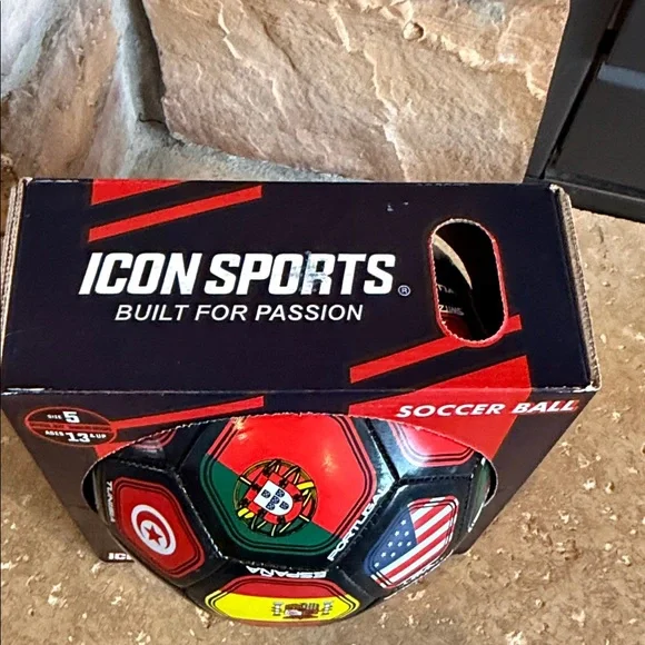 NEW - Multinational Soccer Ball Country Flags perfect for World Cup 2026 Fans - Picture 4 of 5